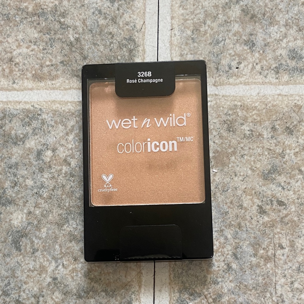 wet n wild Color Icon Highlighter — Rosé Champagne Peach Gold
